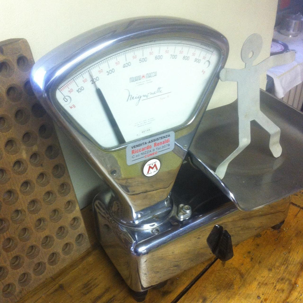 BILANCIA VINTAGE ANNI '60 ITALIANA MACCHI MIGNONETTE