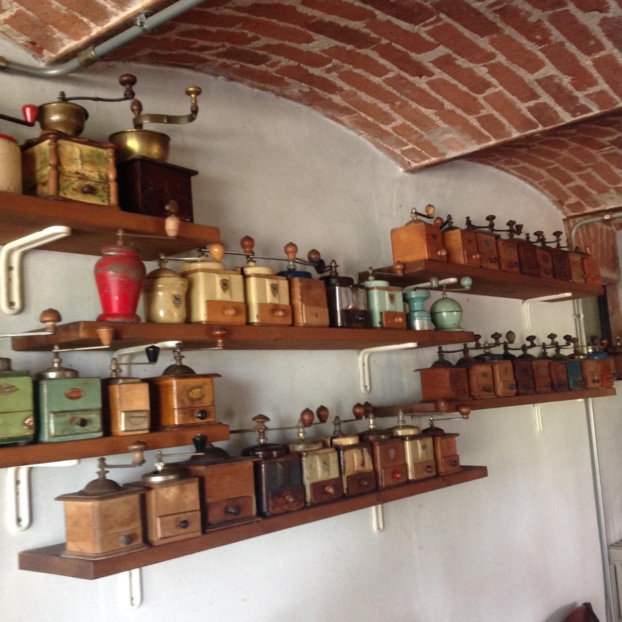 MACINA CAFFE' VINTAGE IN LEGNO