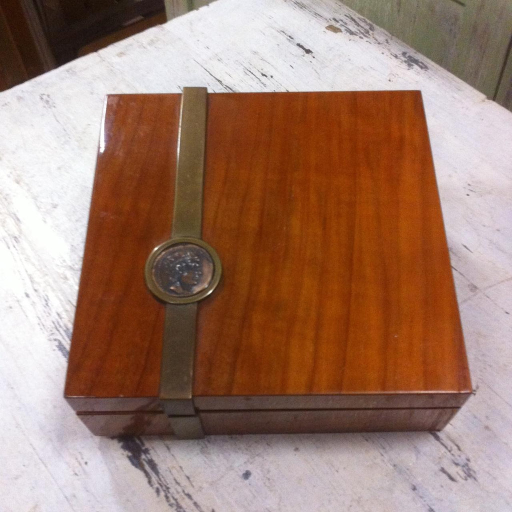 TOMMASO BARBI – SCRIGNO DESIGN VINTAGE IN LEGNO E OTTONE
